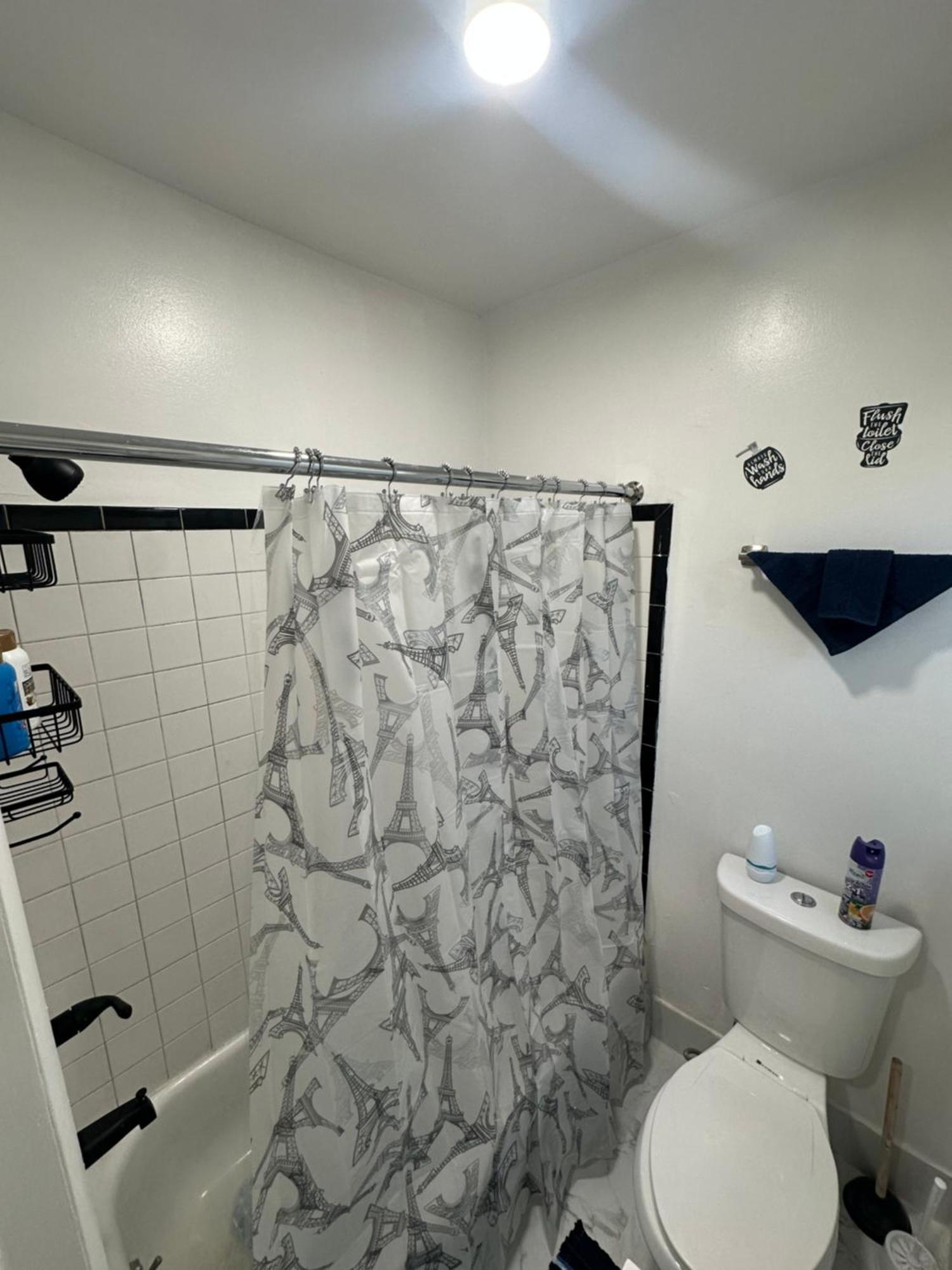 F And R Property Apartment *